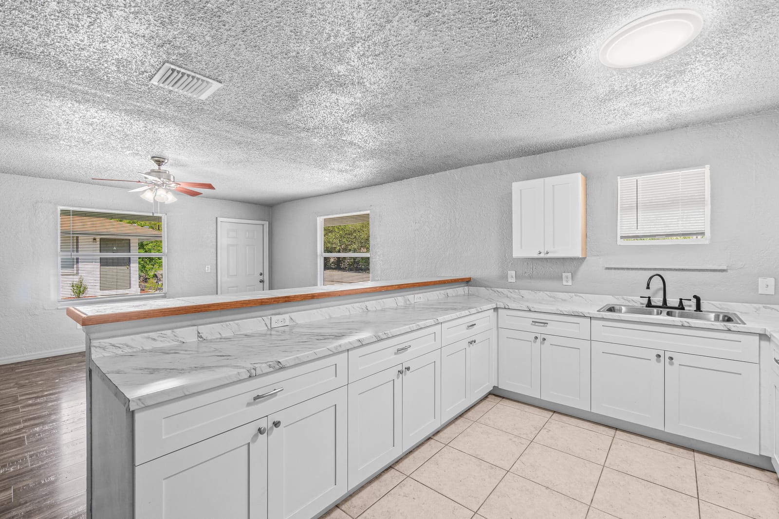 1661 W 27th Street A & B — photo 7