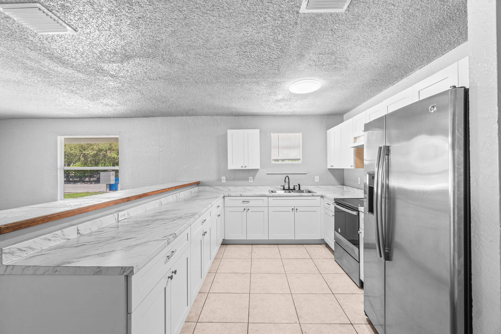 1661 W 27th Street A & B — photo 8
