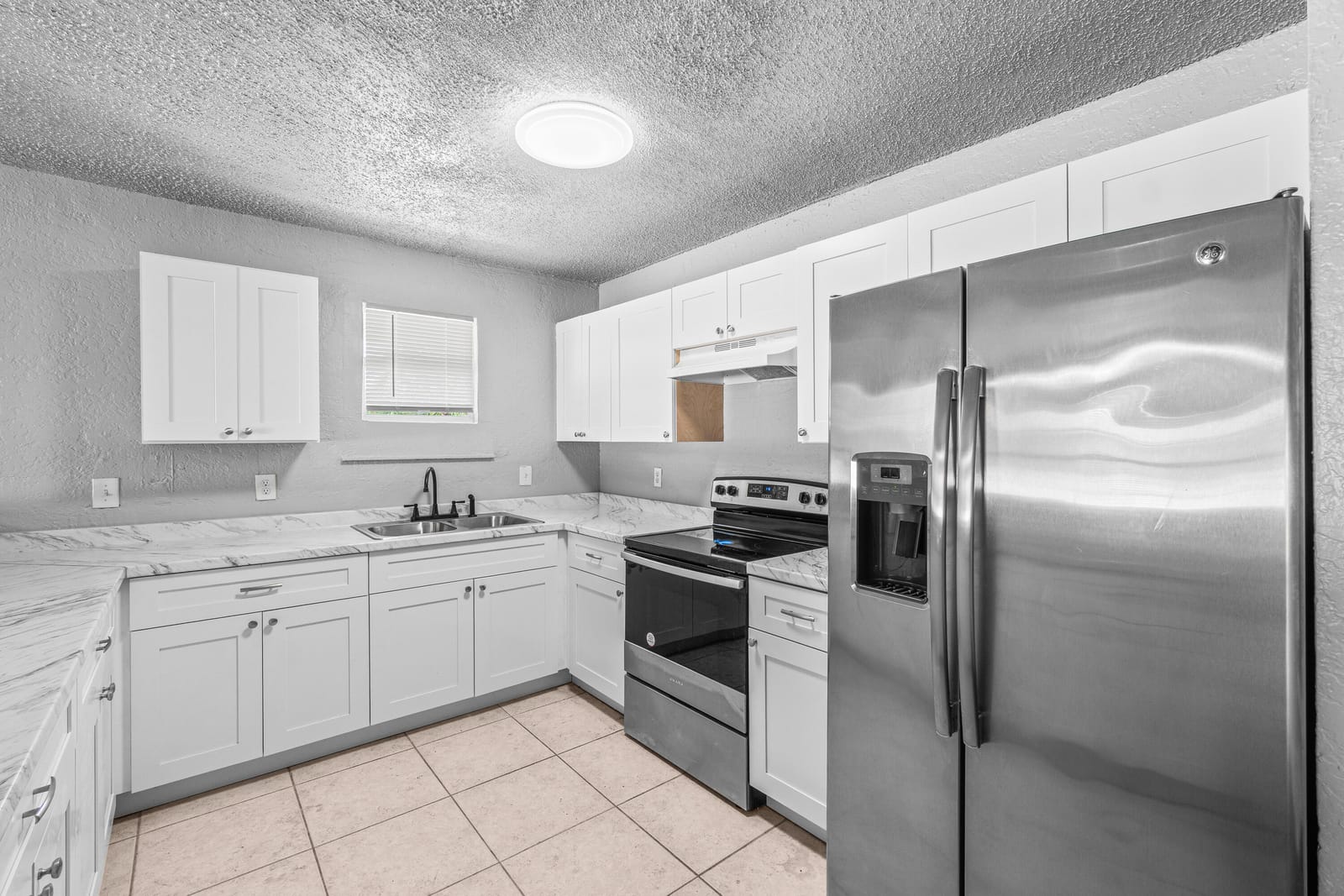 1661 W 27th Street A & B — photo 9