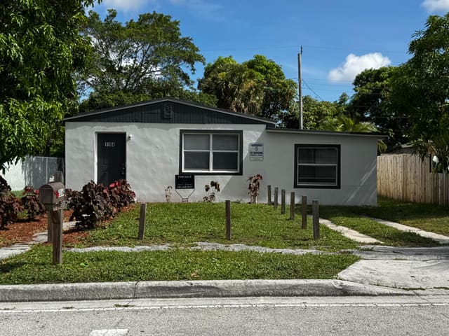1164 W 31st Street, sold in Dunbar Terr, Riviera Beach, FL