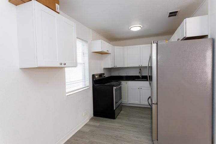 1164 W 31st Street — photo 3