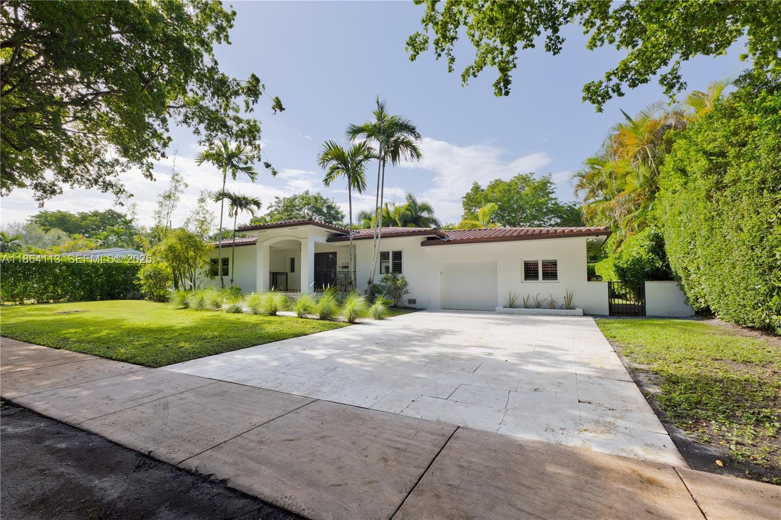 518 Daroco Avenue, Coral Gables, FL 33146 photo 2