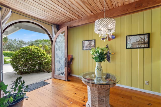 3523 Lone Pine Road, sold in Lone Pine, Palm Beach Gardens, FL