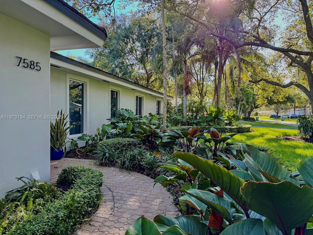 7585 SW 163rd Street — photo 4