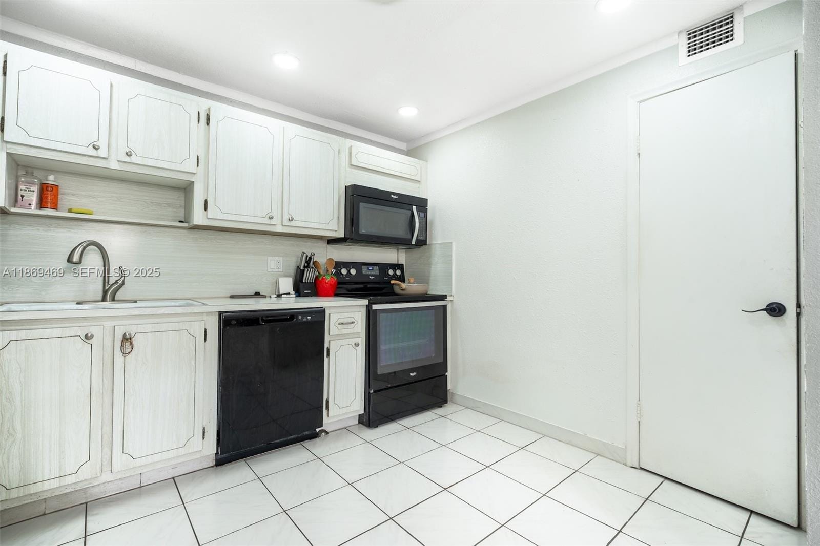 1811 Jefferson Street 601 — photo 7