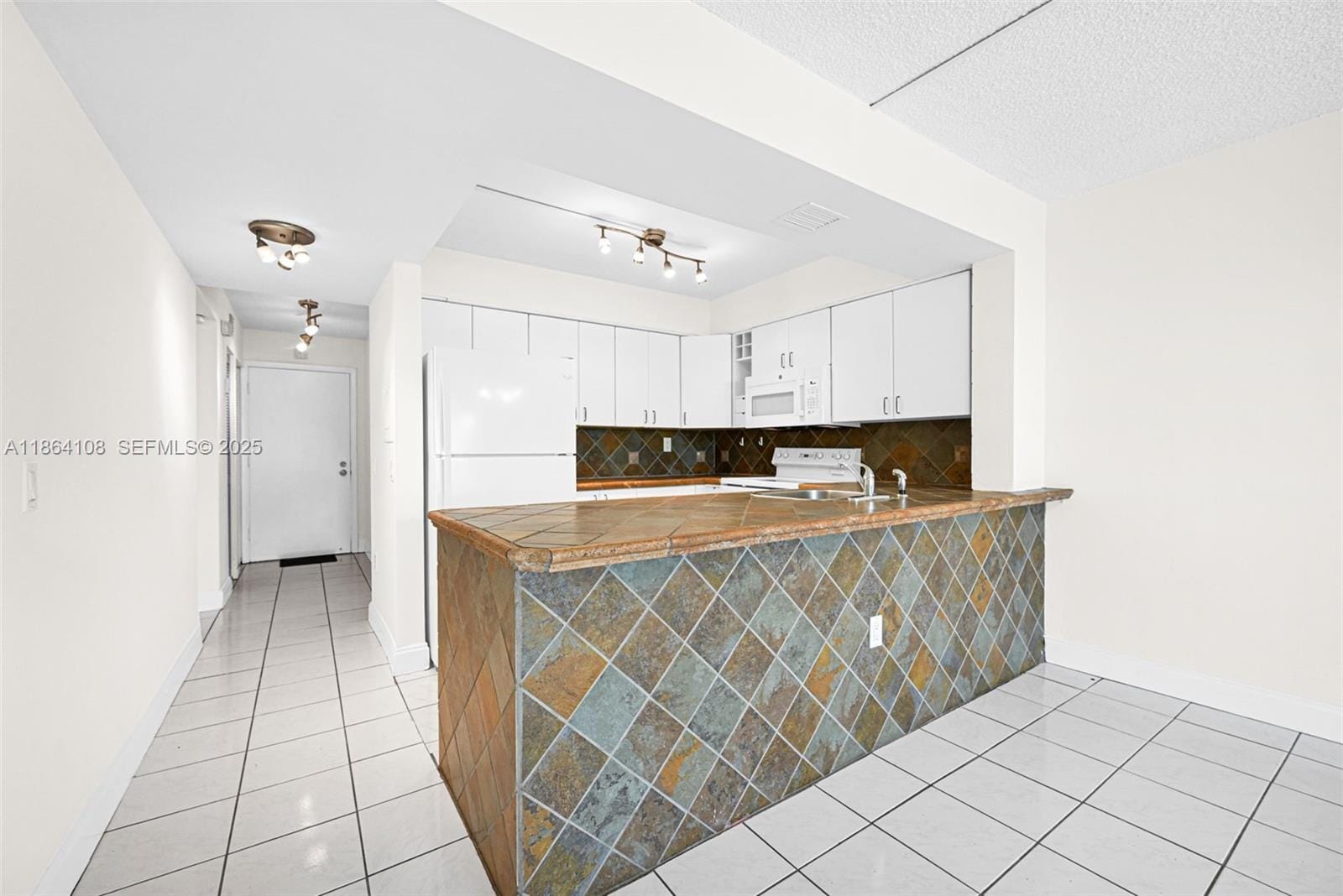 8420 SW 154th Cir Court 512 — photo 7