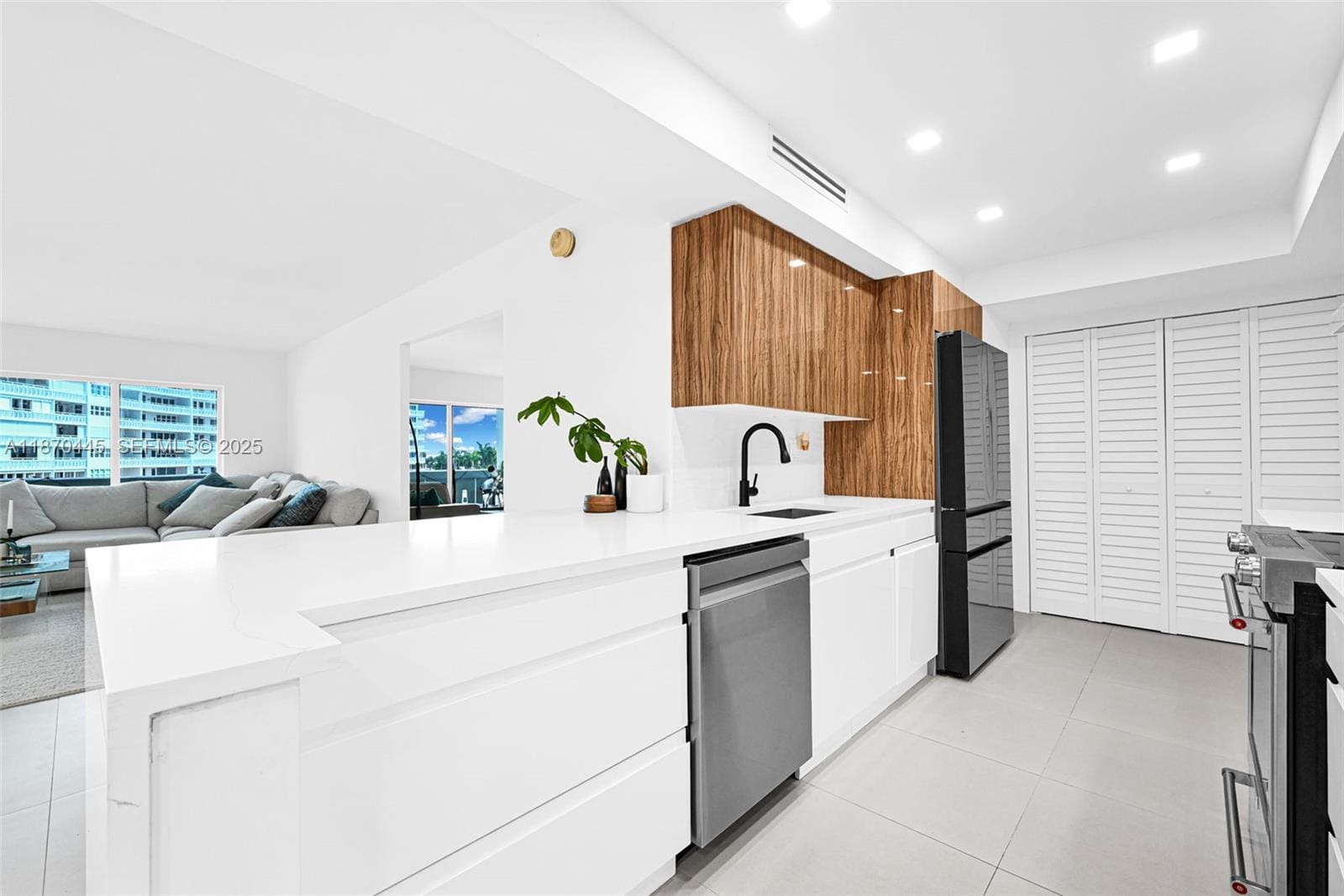 2100 S Ocean Drive 3CD — photo 12