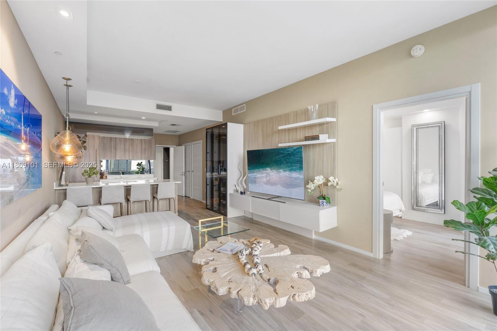 801 S Miami Avenue 4802, Miami, FL 33130 photo 2