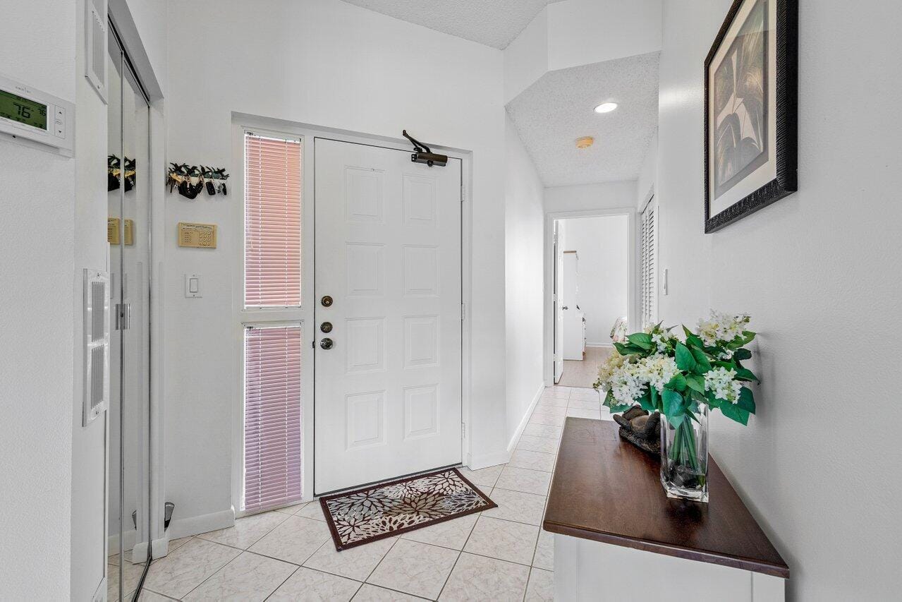 109 Half Moon Circle G3, Hypoluxo, FL 33462 photo 11