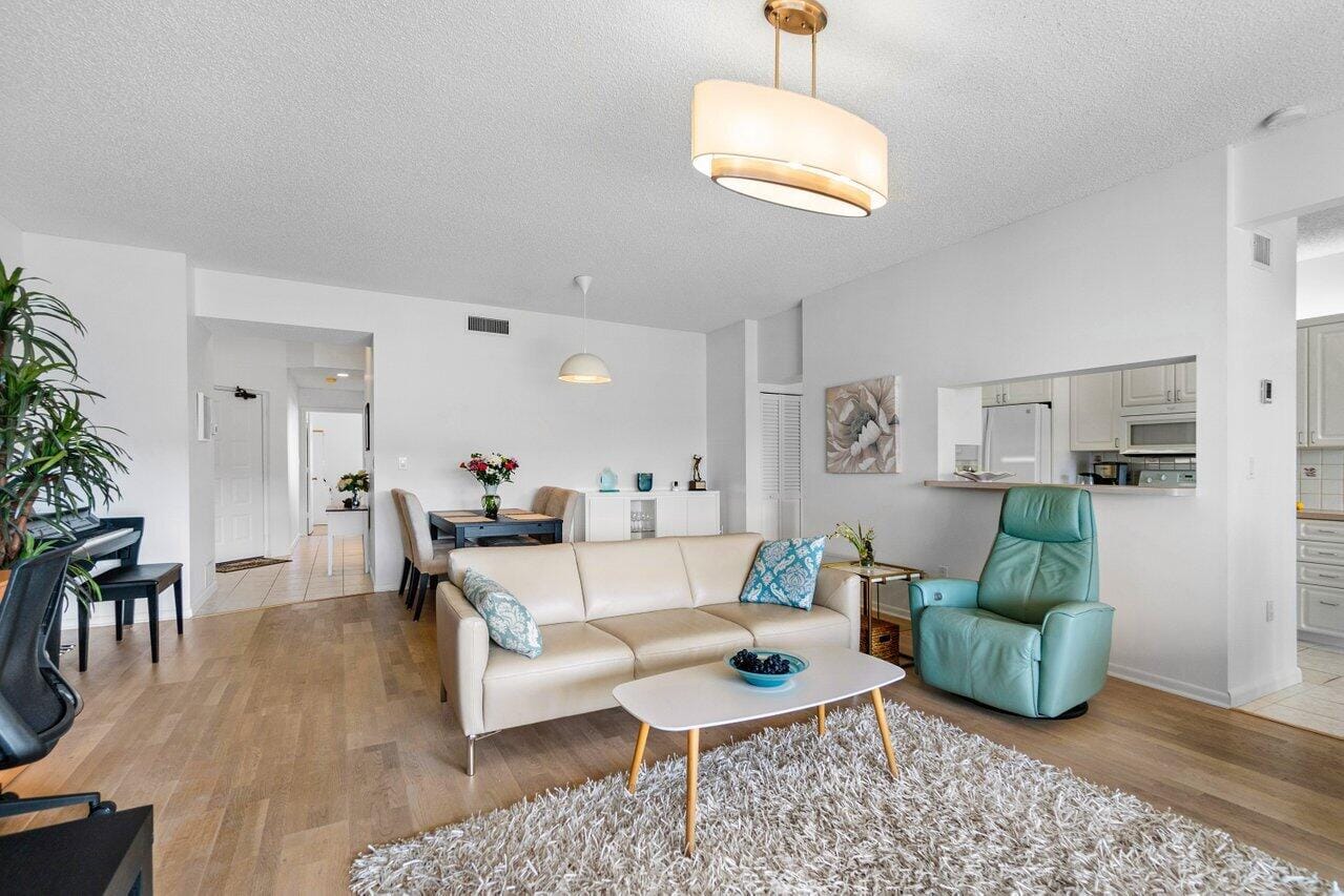 109 Half Moon Circle G3, Hypoluxo, FL 33462 photo 14