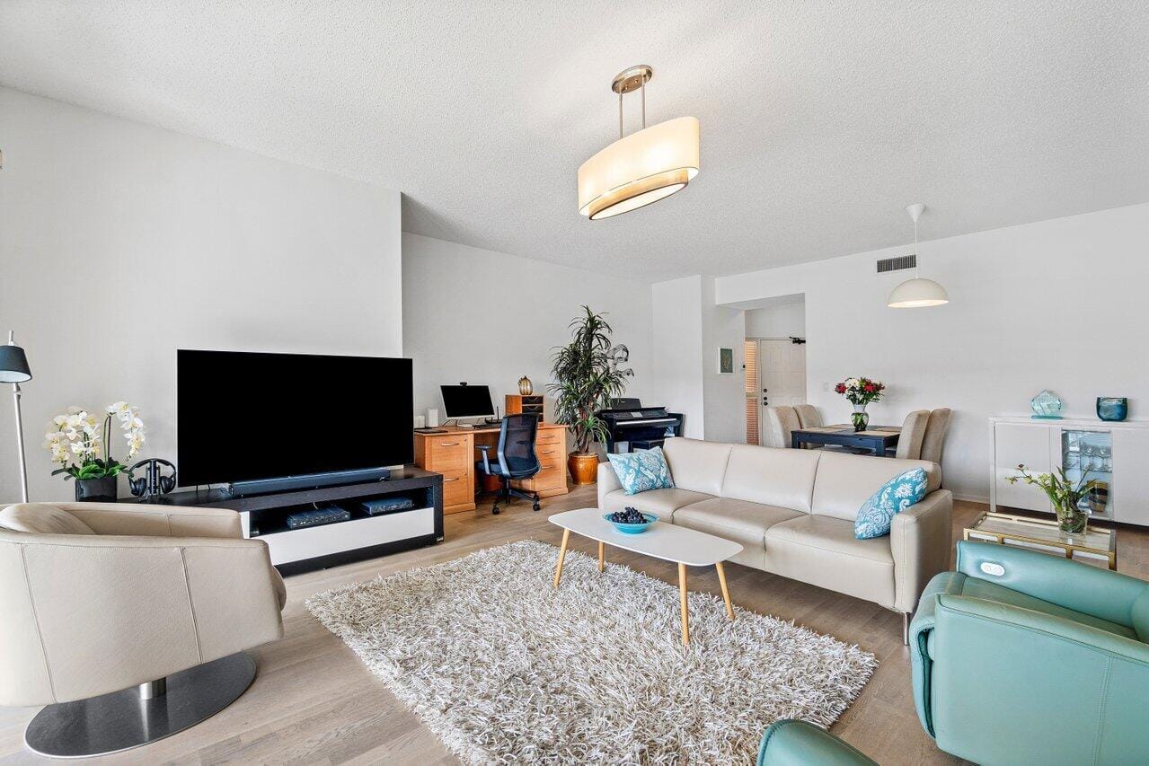 109 Half Moon Circle G3, Hypoluxo, FL 33462 photo 15