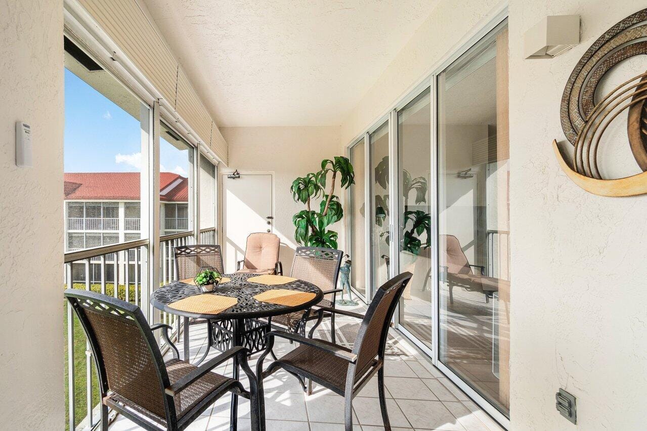 109 Half Moon Circle G3, Hypoluxo, FL 33462 photo 19