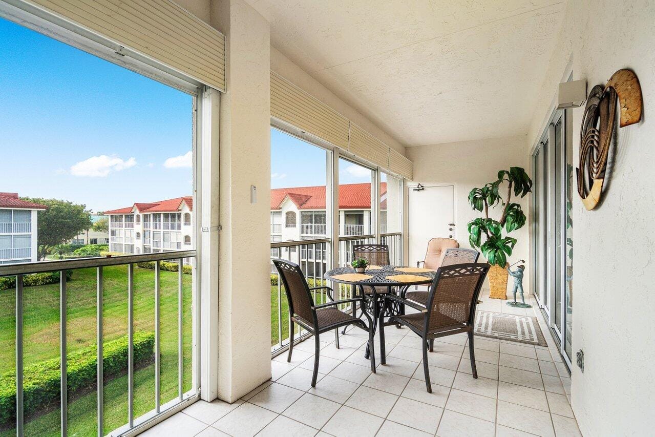 109 Half Moon Circle G3, Hypoluxo, FL 33462 photo 20