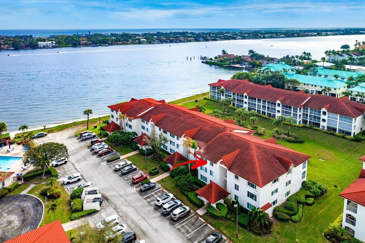 109 Half Moon Circle G3, Hypoluxo, FL 33462 photo 7