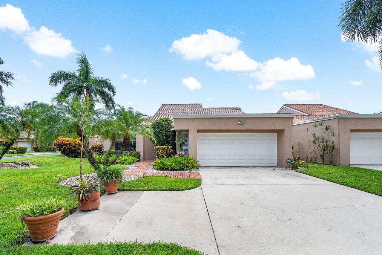 11094 Applegate Lane, Boynton Beach, FL 33437