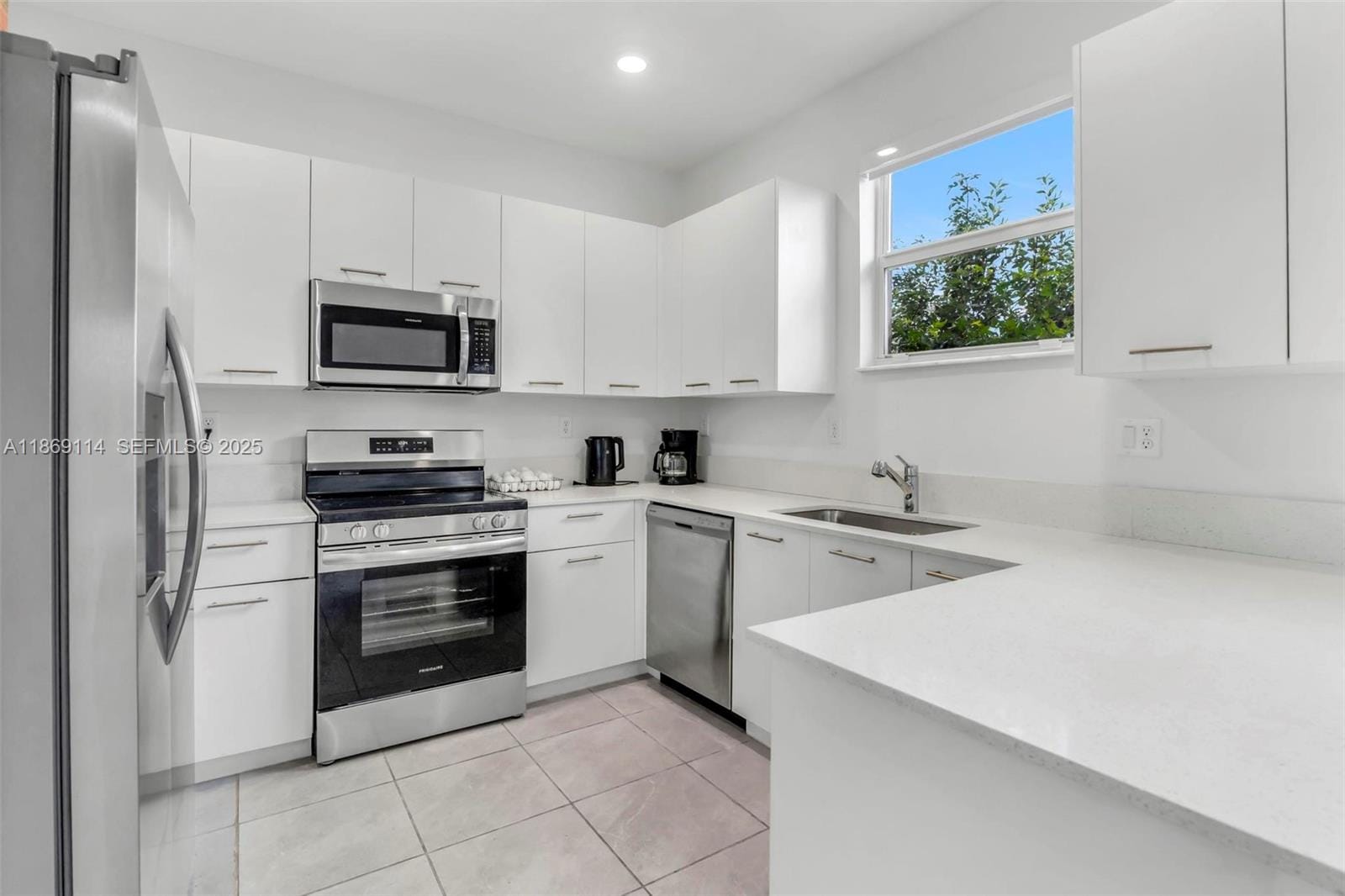 12774 NW 22nd Place, Miami, FL 33167 photo 30