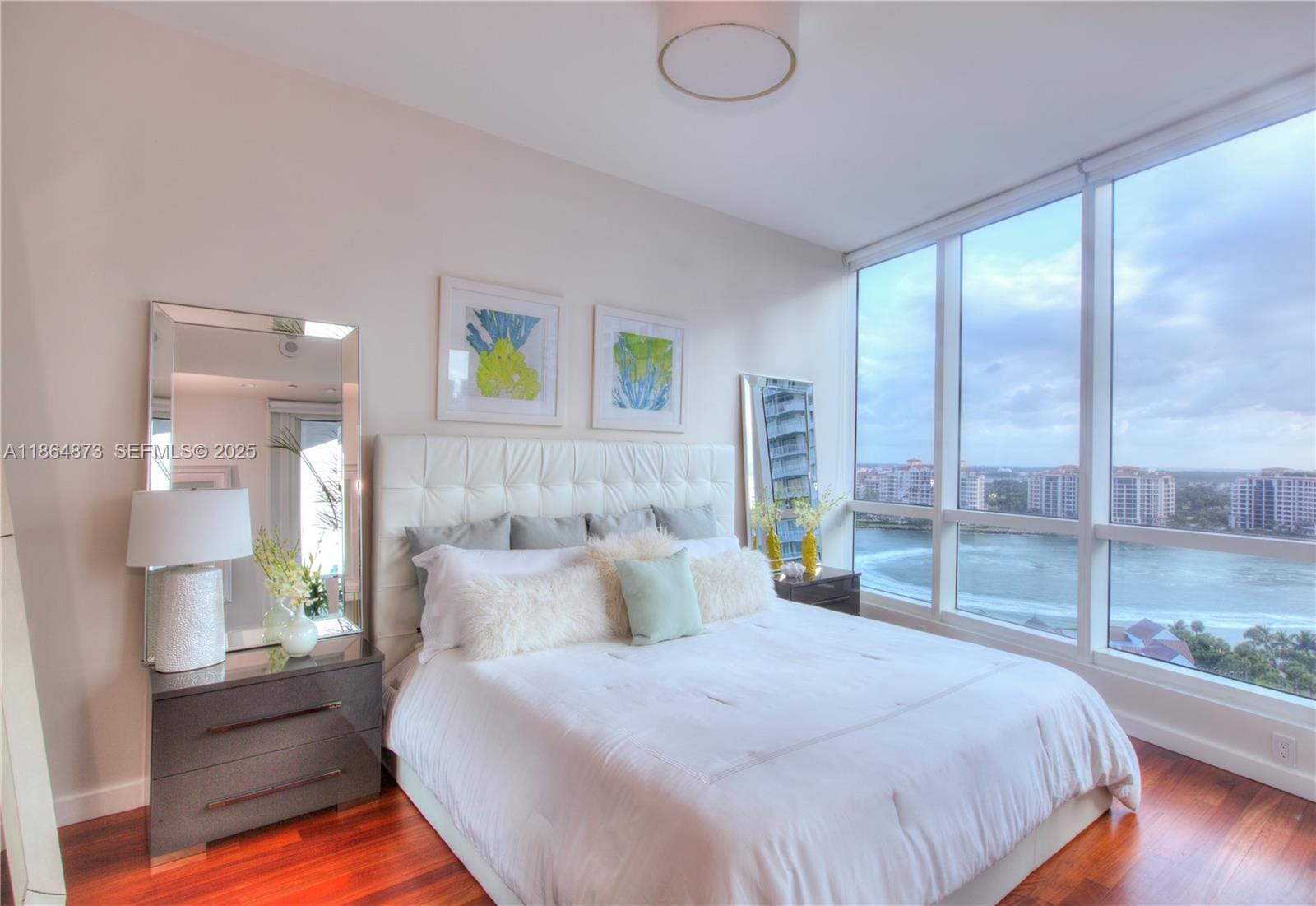 100 S Pointe Drive 1501 — photo 9