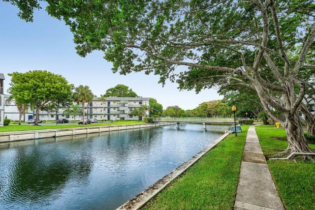 8360 Sands Point Boulevard G309, Tamarac, FL 33321