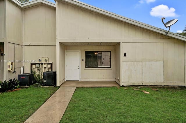 5320 Elmhurst Road A, sold in Park Place Townhomes, West Palm Beach, FL