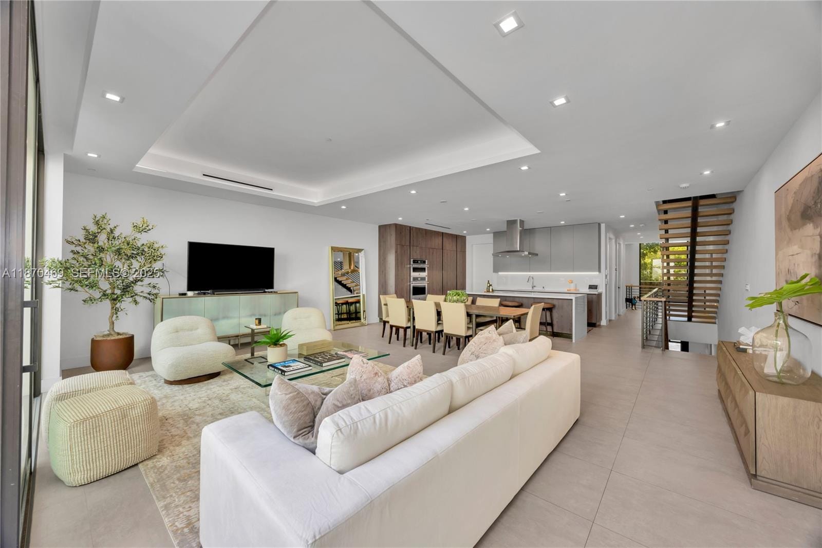 617 Almeria Avenue, Coral Gables, FL 33134 photo 9