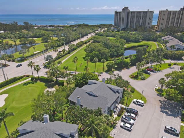 102 Clubhouse Circle, sold in Jupiter Dunes Condo, Jupiter, FL