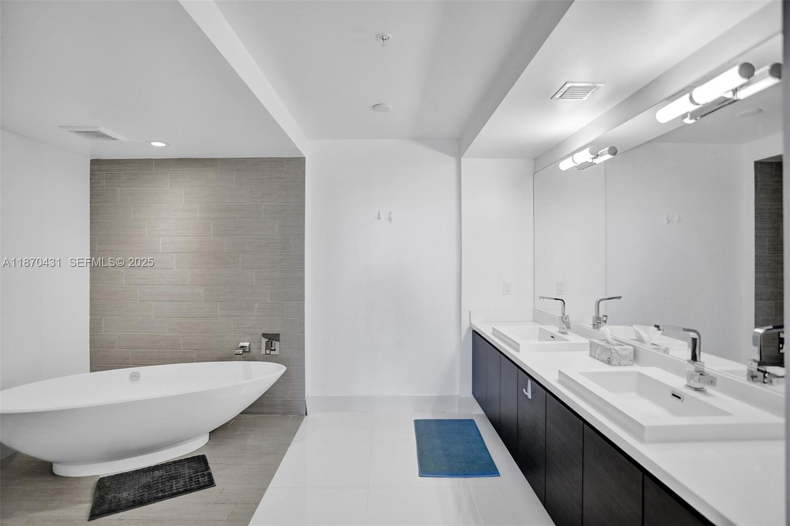 330 Sunny Isles Boulevard 5-1204, Sunny Isles Beach, FL 33160 photo 23