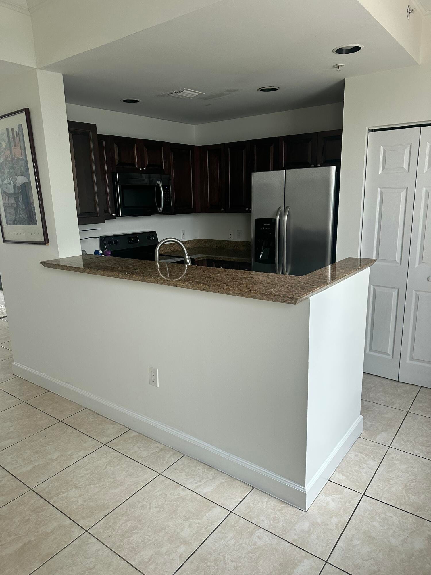695 Hibiscus Street — photo 5