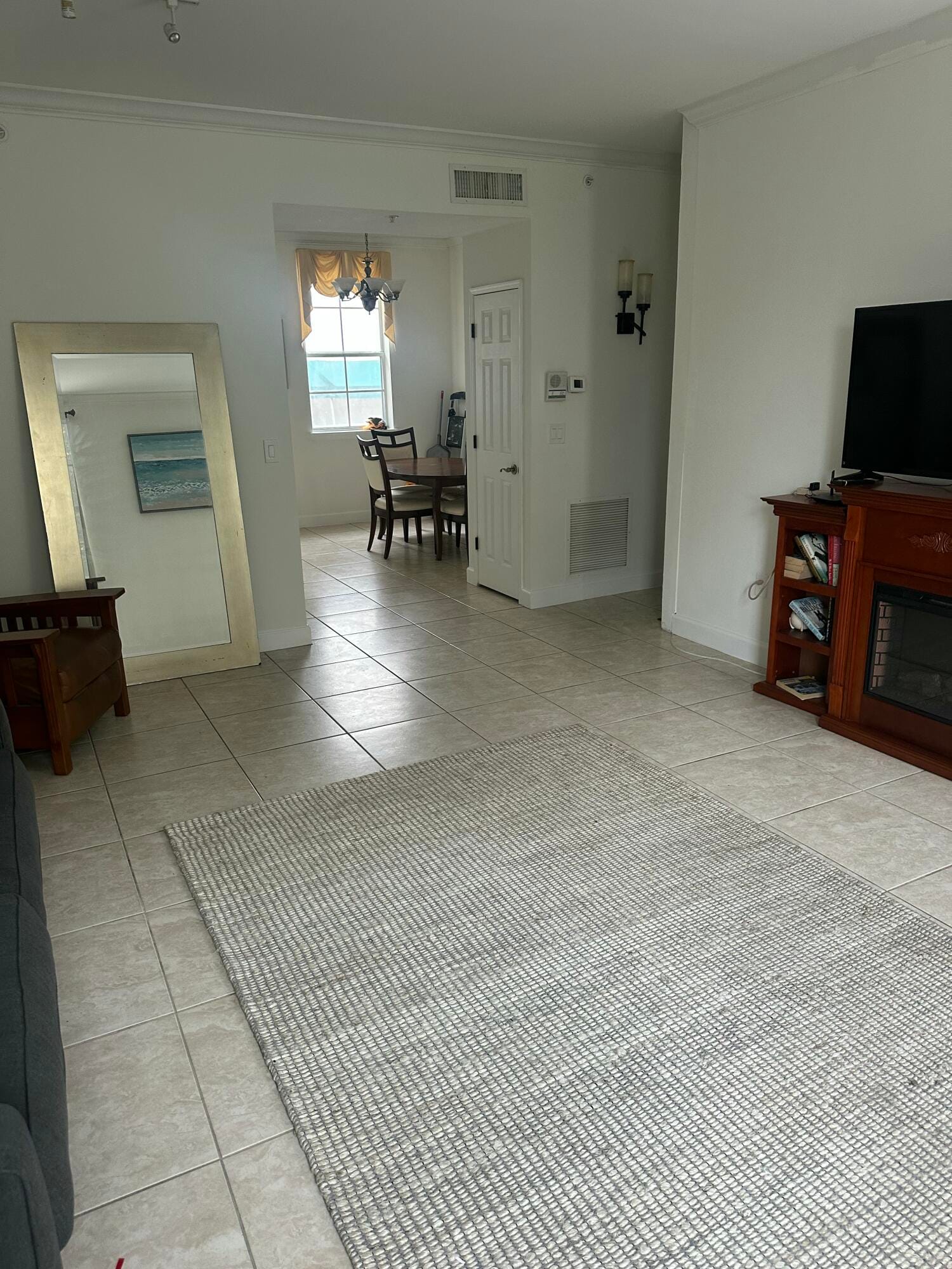 695 Hibiscus Street — photo 6