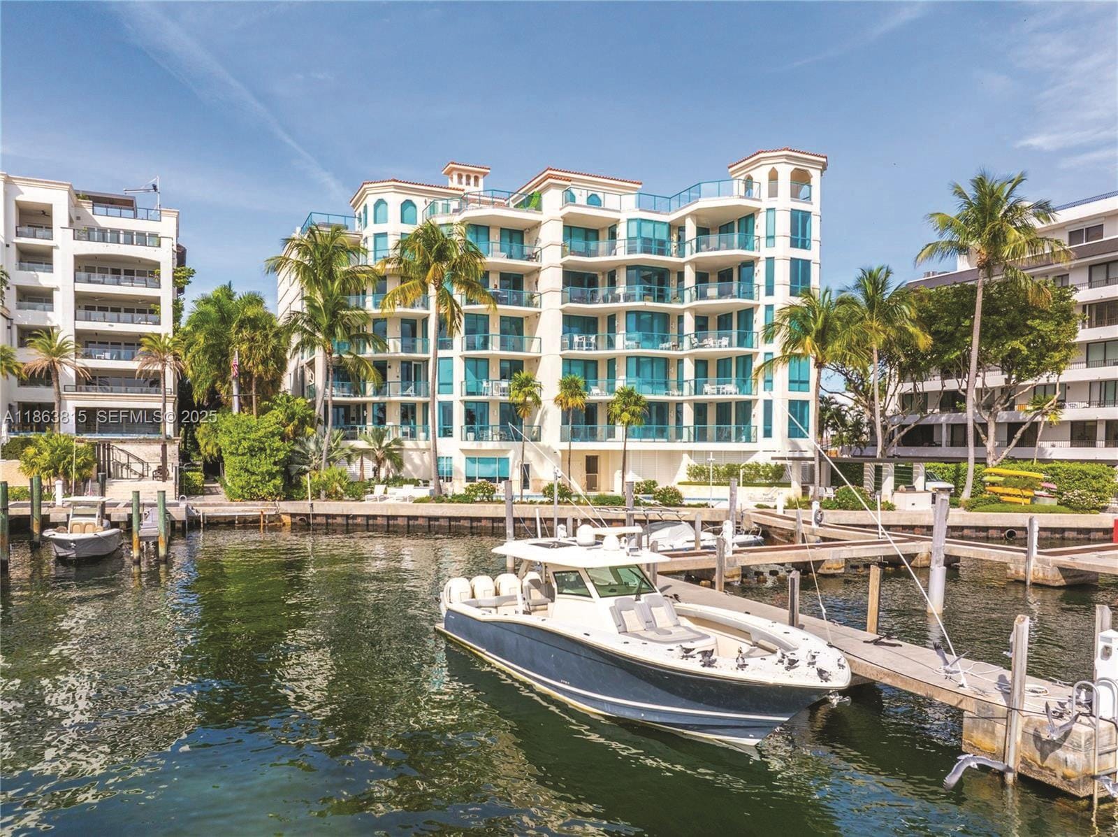 1660 W Glencoe Street 401, Miami, FL 33133