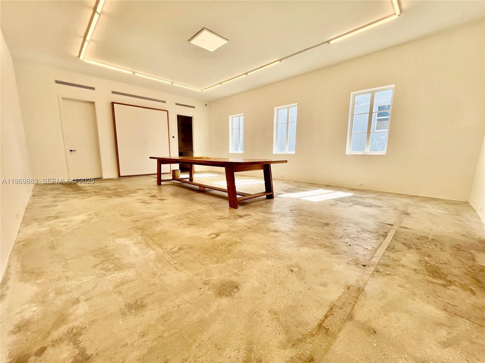 1031 NW 21st Street, Miami, FL 33127 photo 17