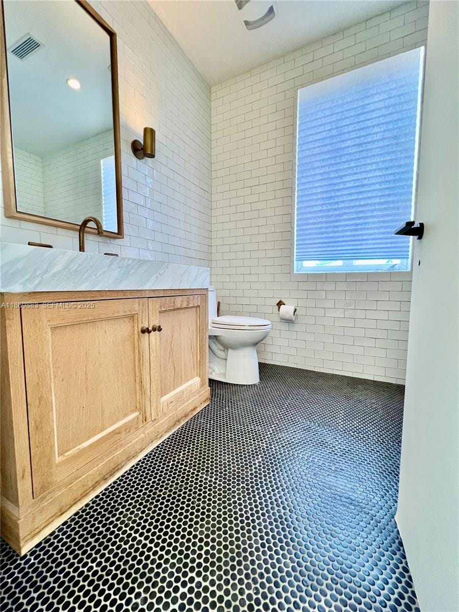 1031 NW 21st Street, Miami, FL 33127 photo 21
