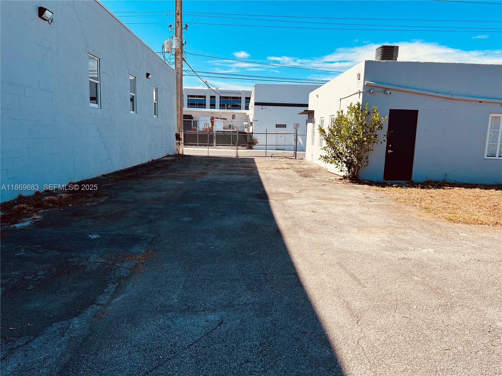 1031 NW 21st Street — photo 8