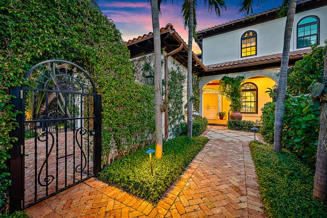 336 Australian Avenue E, Palm Beach, FL 33480