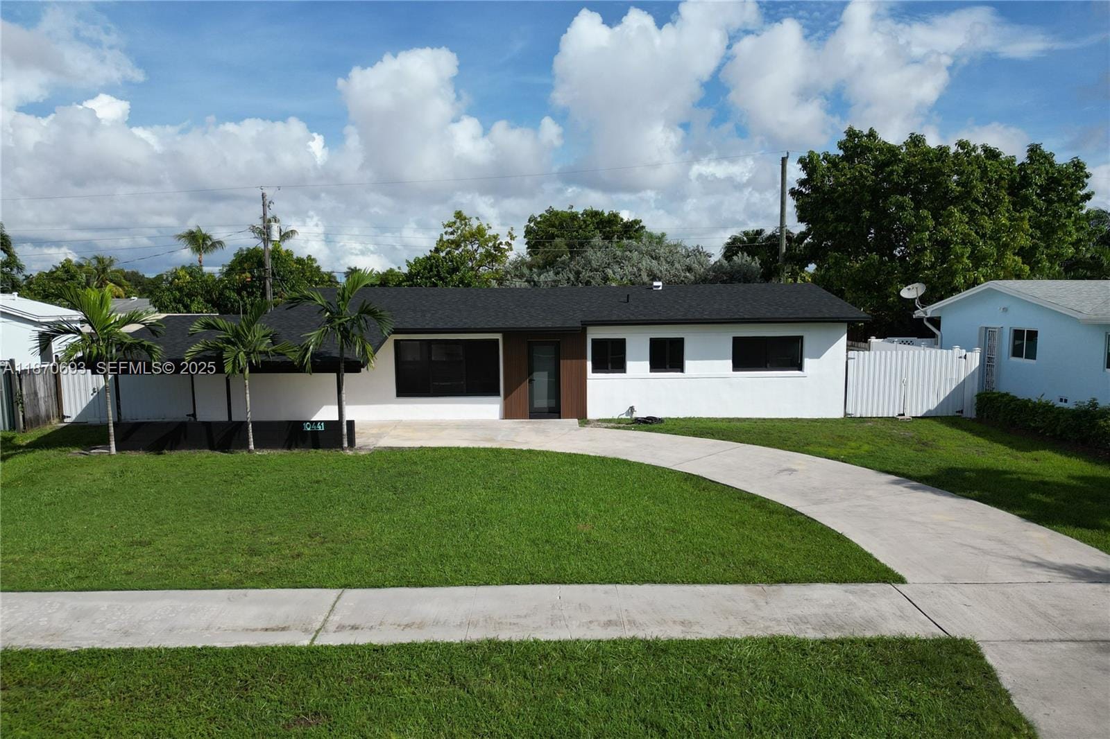 10441 SW 50th Terrace, Miami, FL 33165 photo 2