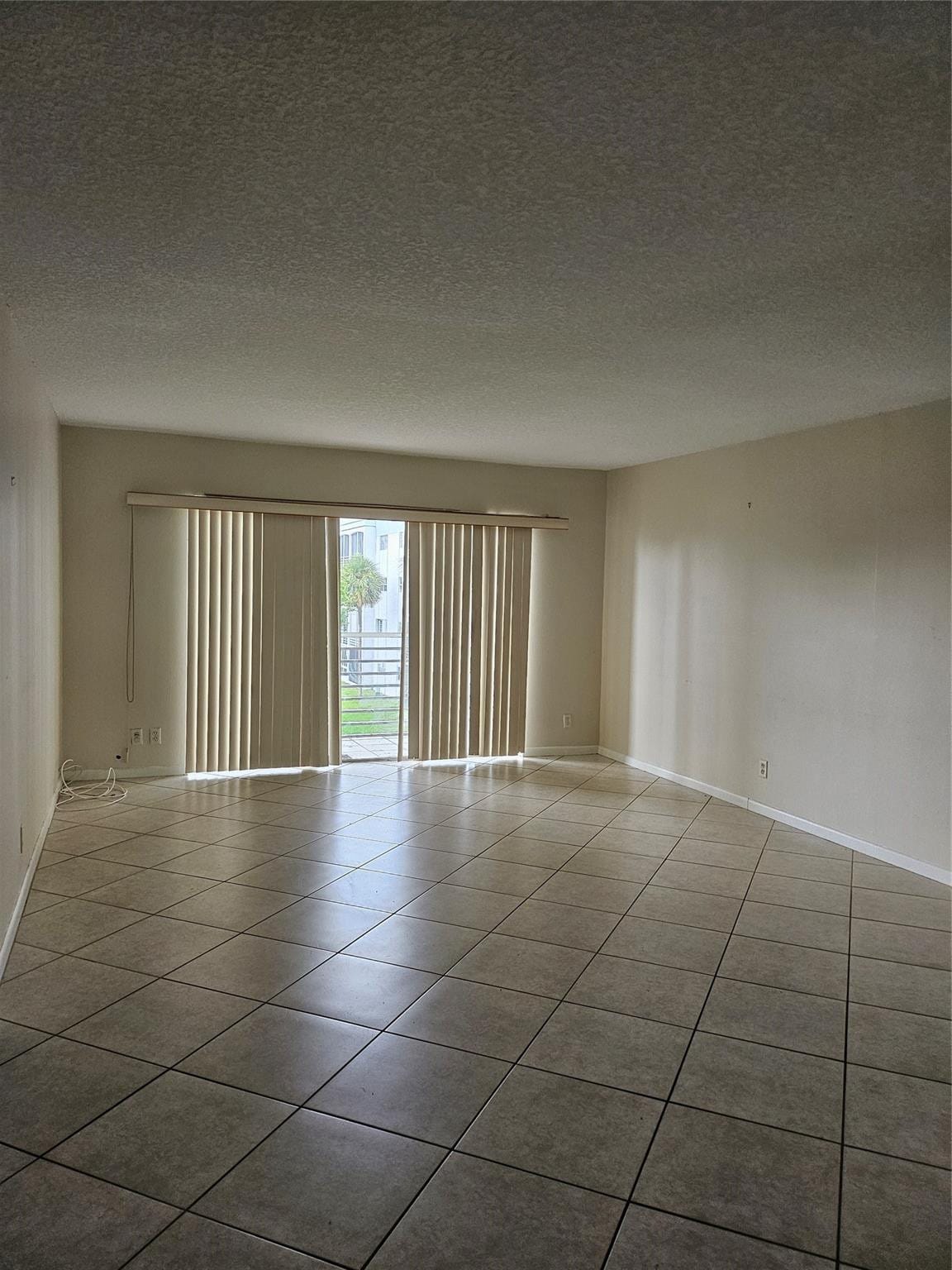 608 NE 2nd Street 341 — photo 2