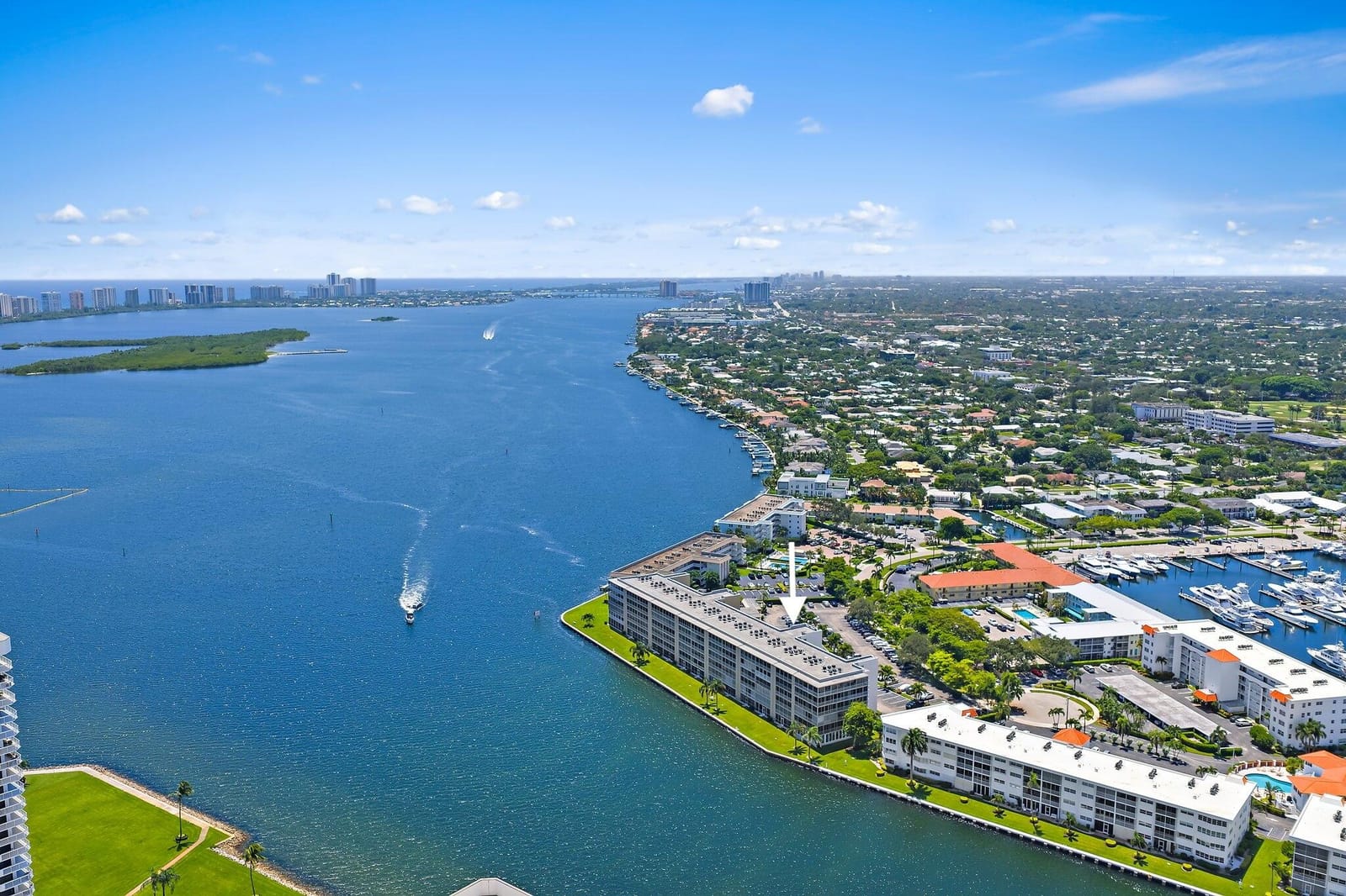 36 Yacht Club Drive 402 — photo 1