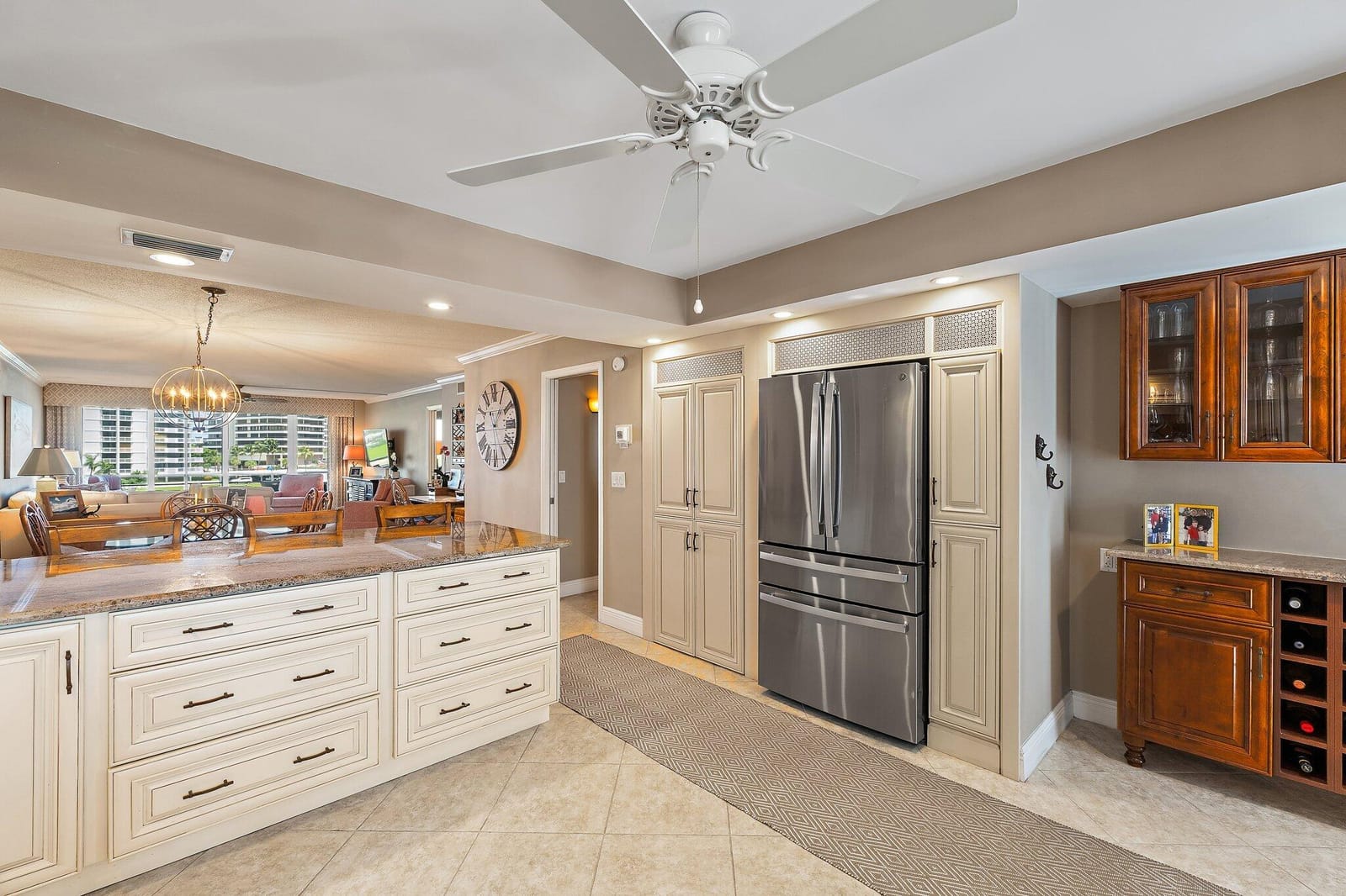 36 Yacht Club Drive 402 — photo 11