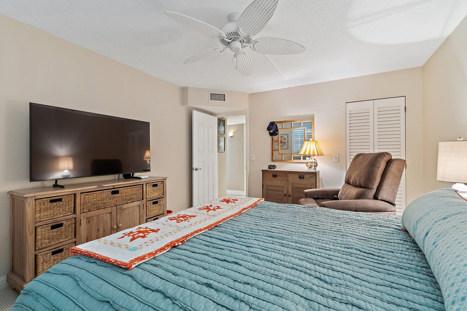 36 Yacht Club Drive 402, North Palm Beach, FL 33408 photo 28