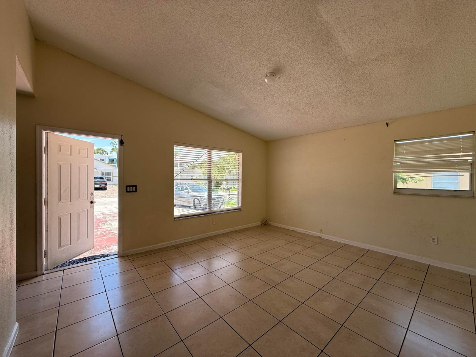 3825 Patio Court — photo 5