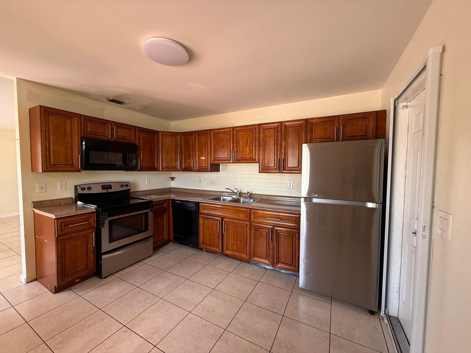 3825 Patio Court — photo 6