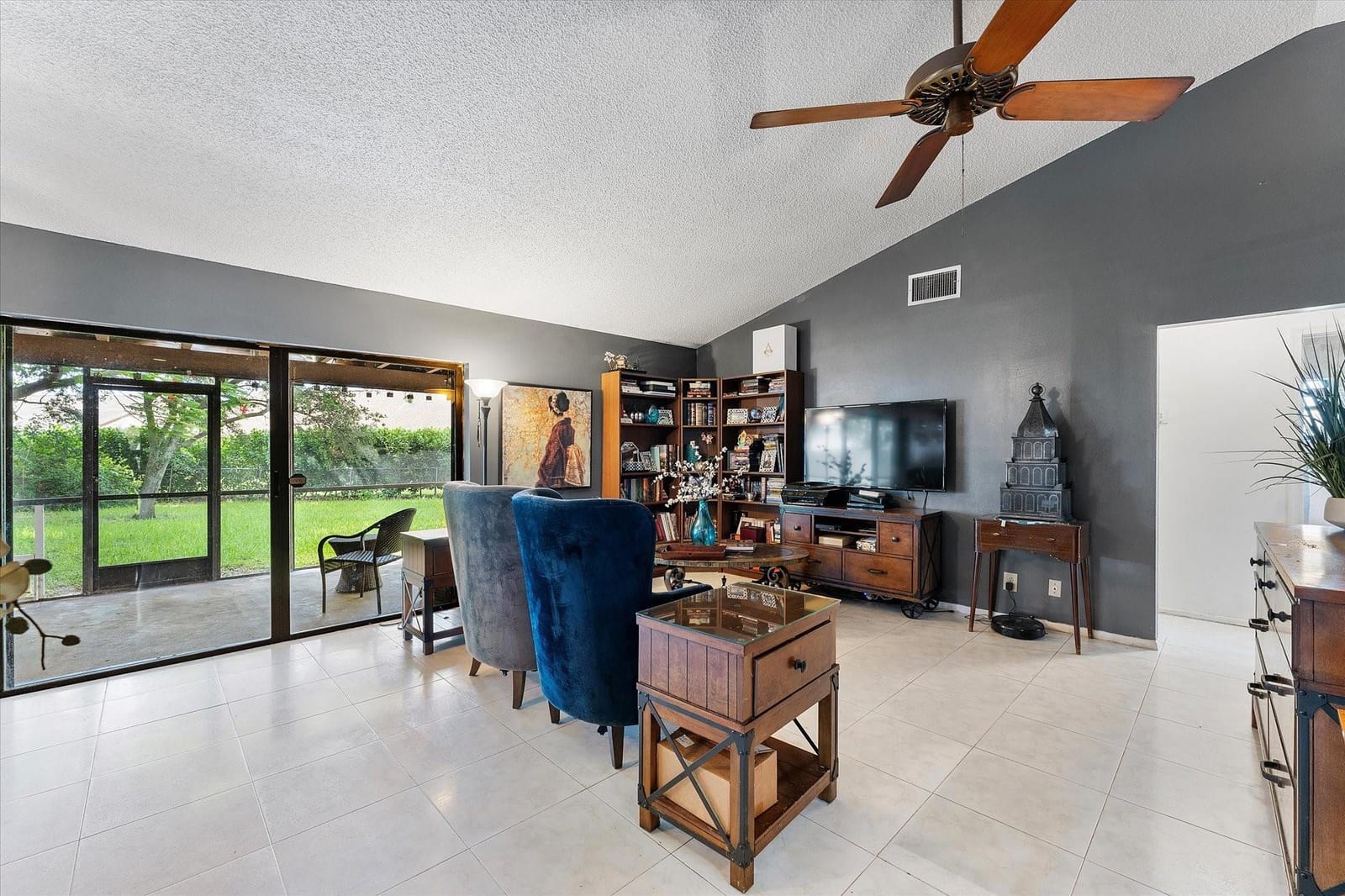 9234 Southampton Place — photo 5