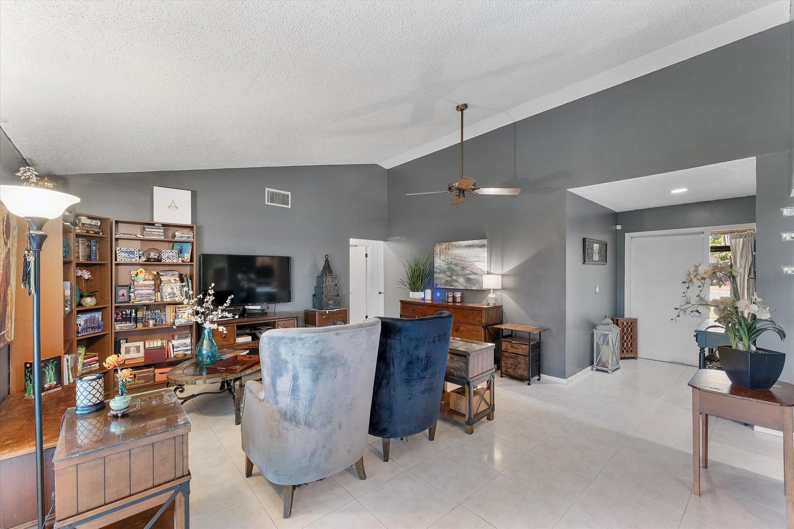 9234 Southampton Place — photo 7
