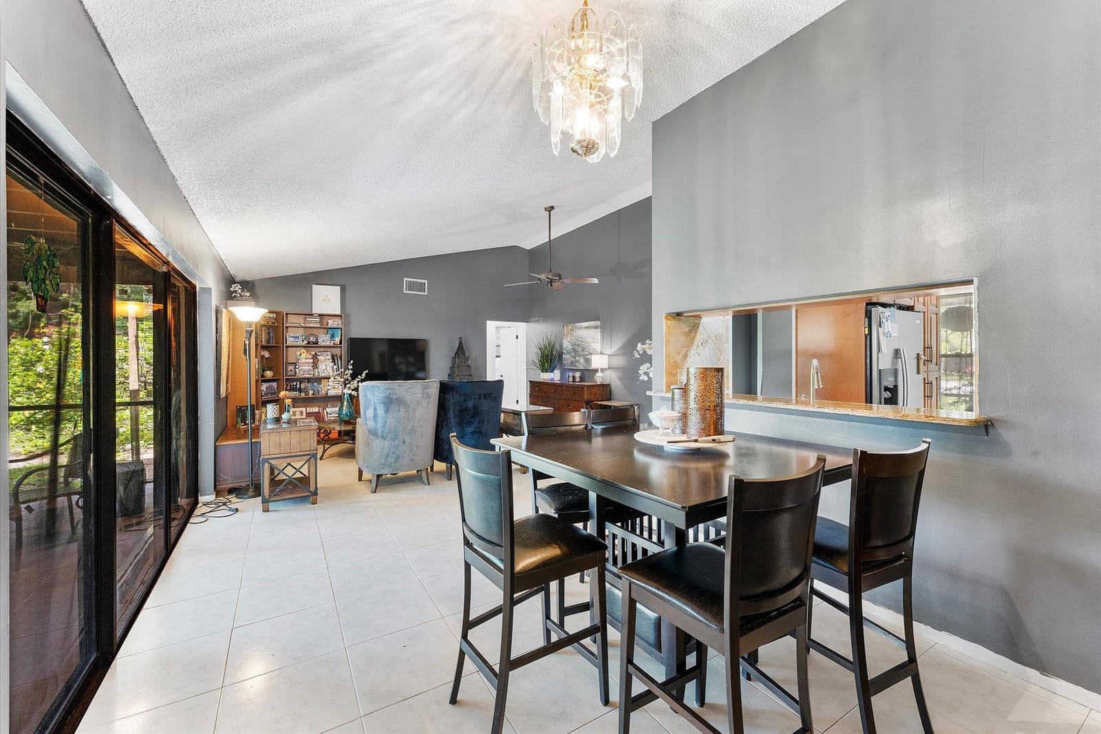 9234 Southampton Place — photo 8