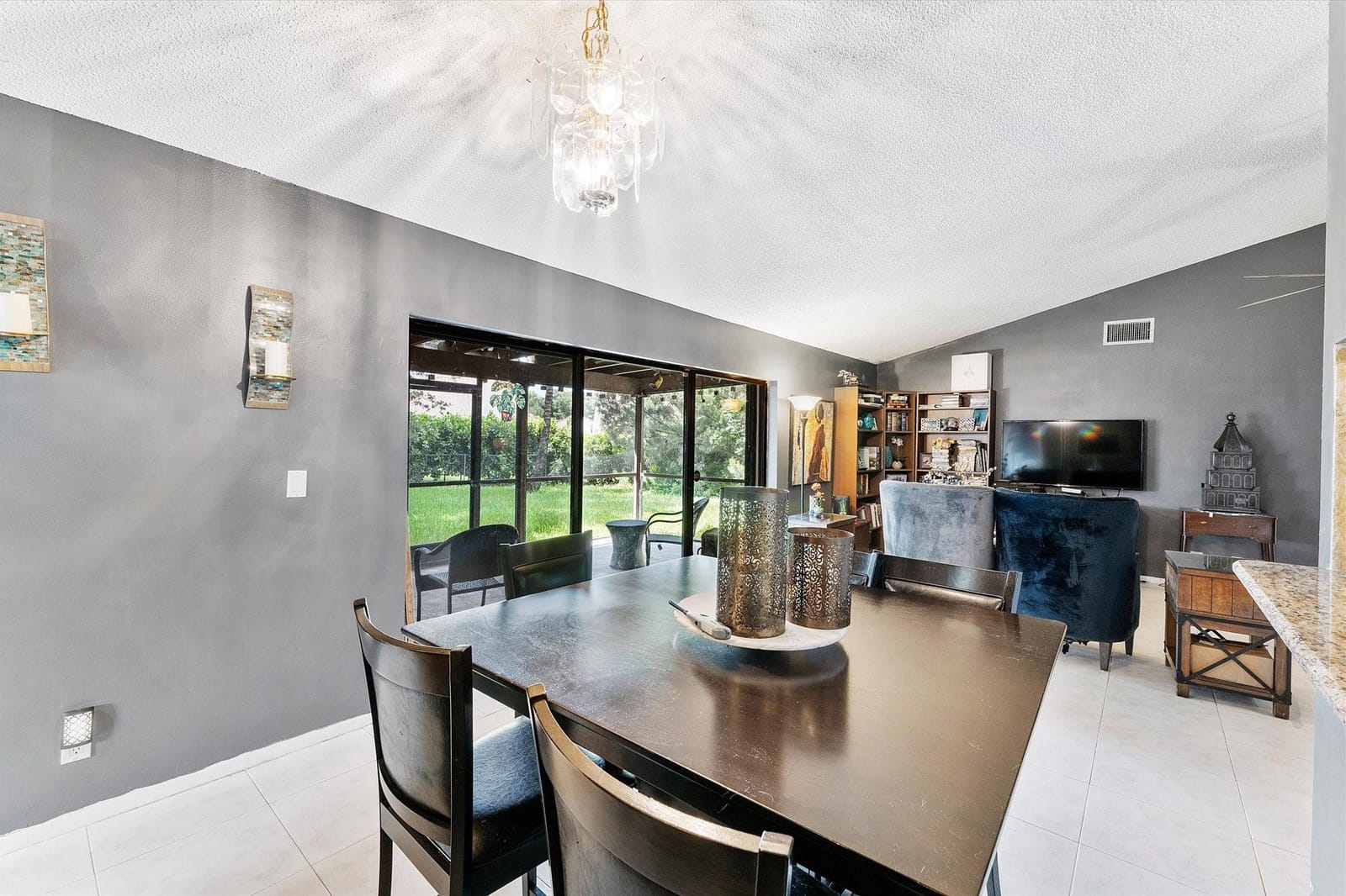 9234 Southampton Place — photo 9