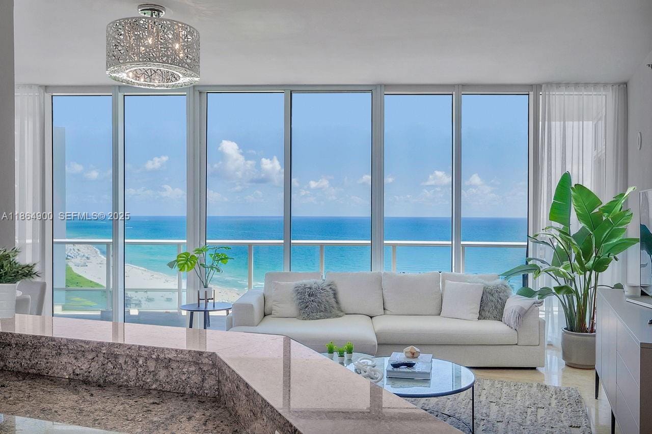 100 S Pointe Drive 2208, Miami Beach, FL 33139