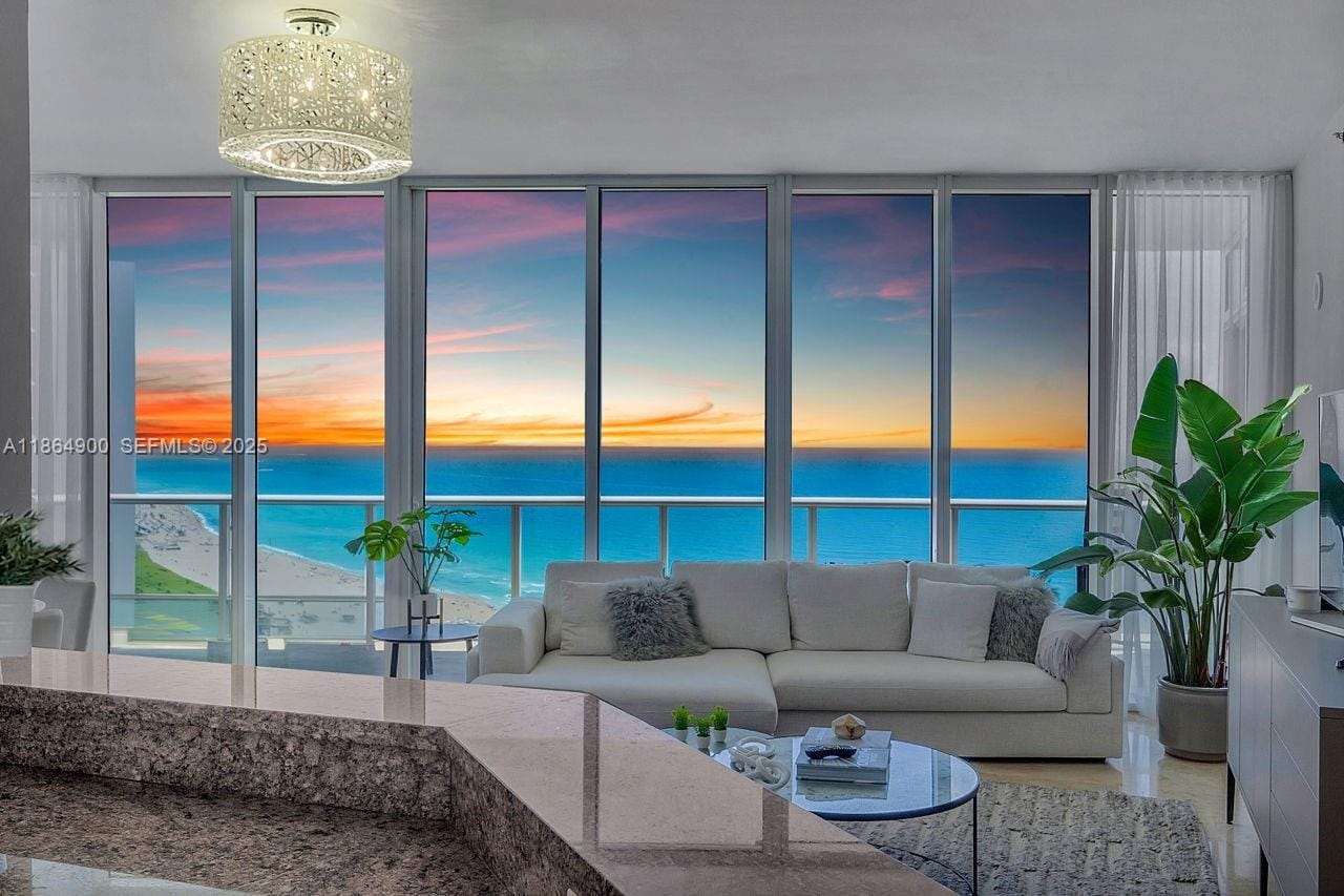 100 S Pointe Drive 2208, Miami Beach, FL 33139 photo 2