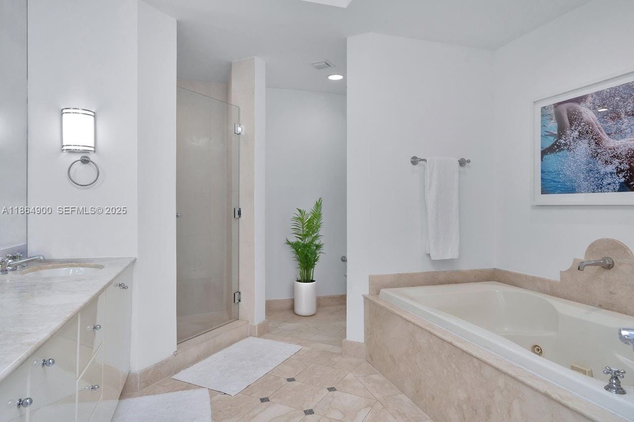 100 S Pointe Drive 2208, Miami Beach, FL 33139 photo 30