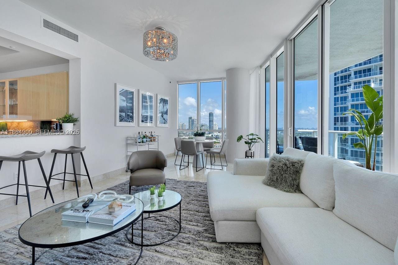 100 S Pointe Drive 2208, Miami Beach, FL 33139 photo 4