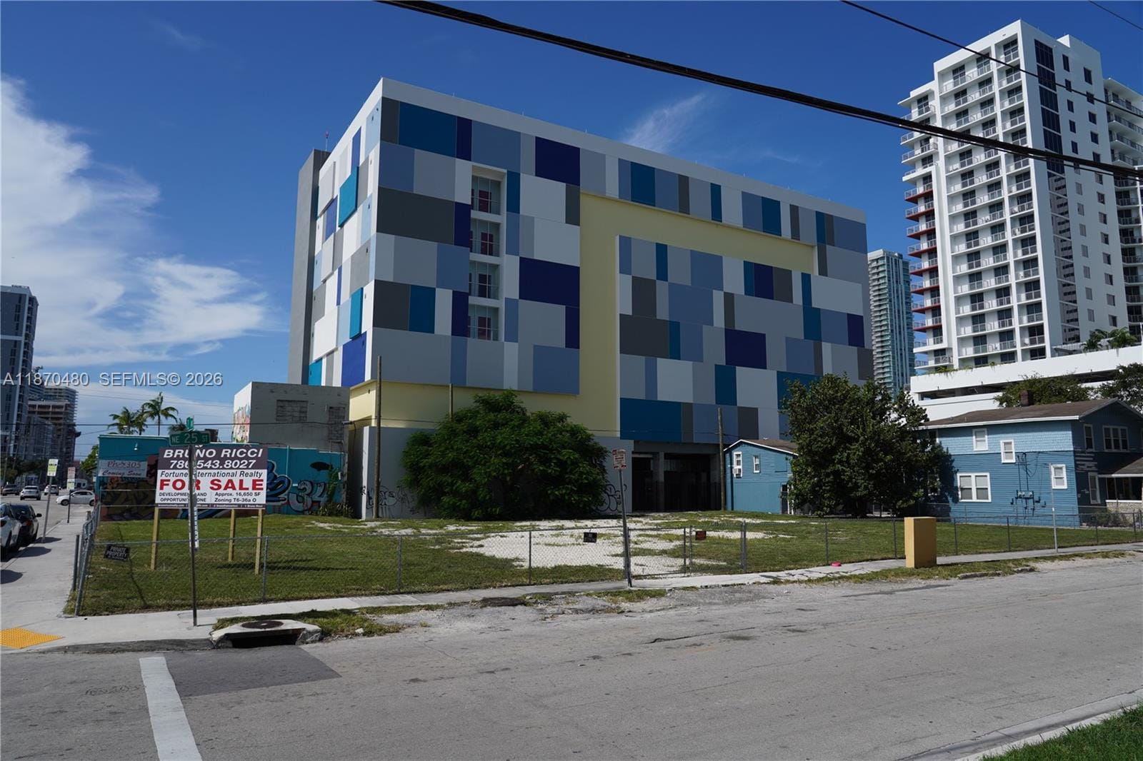 215 NE 25 Street, Miami, FL 33137