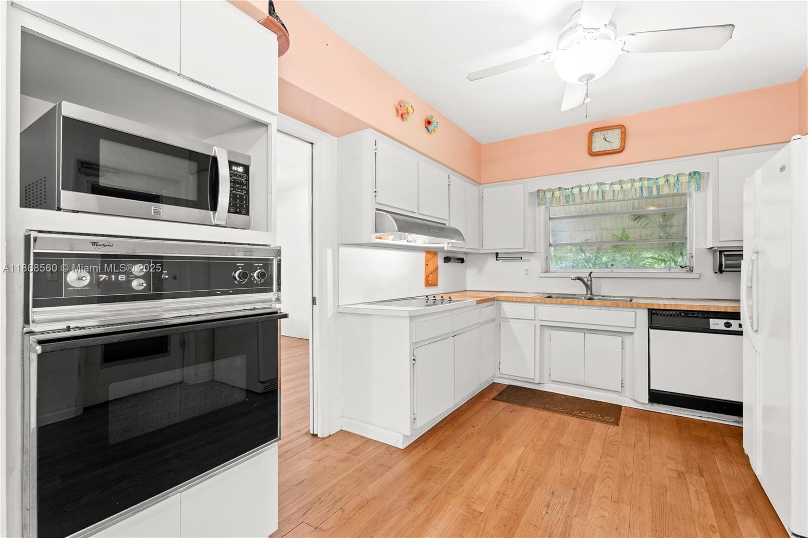 12488 N Bayshore Drive, North Miami, FL 33181 photo 5